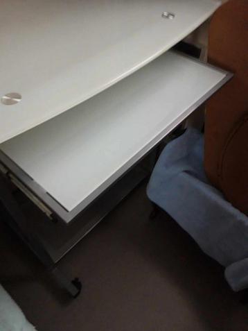 Computer bureau in mat glas.H.80 cm, Huis en Inrichting, Ophalen, Zo goed als nieuw, Glas