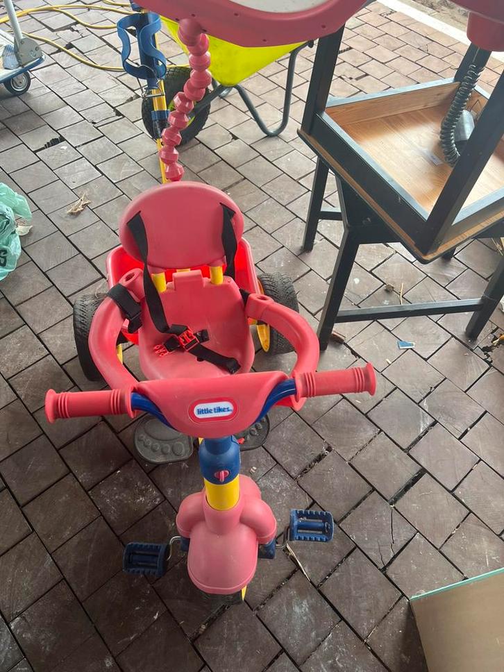 Little Tikes 4-in-1 driewieler, Fietsen en Brommers, Fietsen | Driewielers, Gebruikt, Duwstang, Ophalen