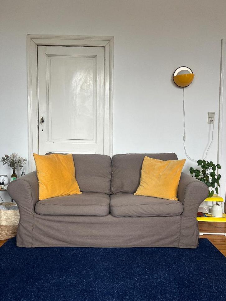 Canapé EKTORP 2 places, Maison & Meubles, Canapés | Salons, Utilisé, Banc droit, Deux personnes, 150 à 200 cm, 75 à 100 cm, Bois