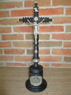 houten kruisbeeld, Antiquités & Art, Antiquités | Objets religieux, Enlèvement