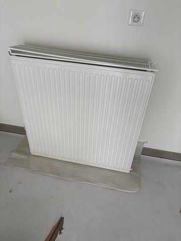 Radiator 90x90 beschikbaar voor biedingen