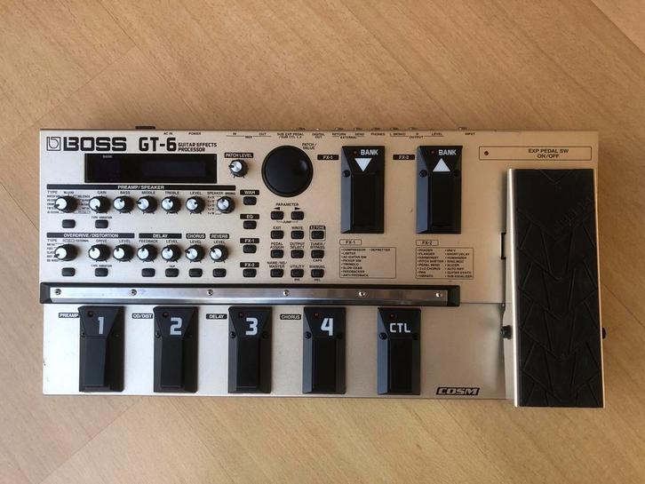 Boss GT- 6 multi- effect., Muziek en Instrumenten, Effecten, Gebruikt, Multi-effect, Ophalen