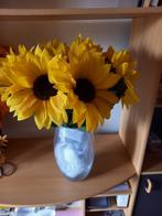 Groot boeket namaak zonnebloemen zonder vaas, Ophalen, Gebruikt