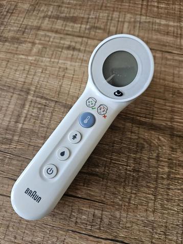 Braun touch + age precission contactloze thermometer beschikbaar voor biedingen
