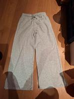 Lichtgrijze gemoltoneerde wide leg joggingbroek mt 152 C&A, Broek, Gebruikt, C&A, Meisje