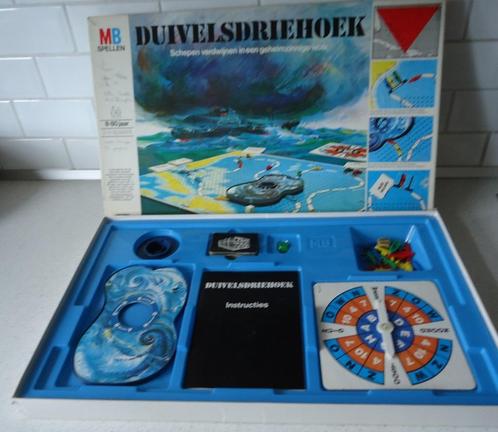Vintage "Duivelsdriehoek" van MB in goede staat !, Hobby en Vrije tijd, Gezelschapsspellen | Bordspellen, Zo goed als nieuw, Een of twee spelers