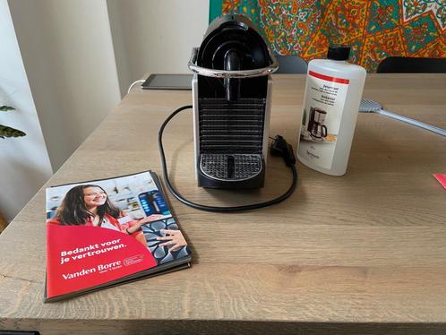 Nespresso Magimix Pixie M112, Elektronische apparatuur, Koffiezetapparaten, Gebruikt, Koffiepads en cups, Espresso apparaat, 4 tot 10 kopjes