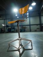 Vintage industriële bureaustoel / atelierstoel / desk chair, Ophalen of Verzenden, Bureaustoel