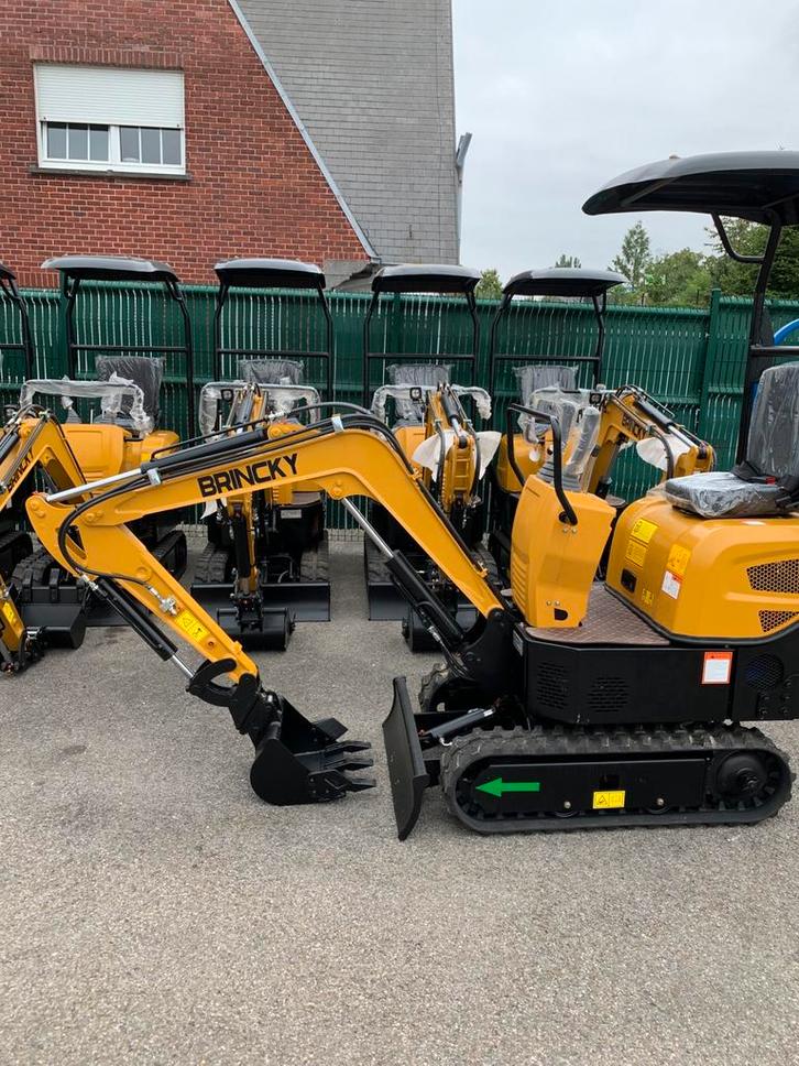 Mini pelle BRINCKY 1T diesel, Articles professionnels, Machines & Construction | Grues & Excavatrices, Enlèvement