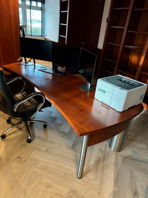 Klassiek bureau mahoniehout, Huis en Inrichting, Bureaus, Zo goed als nieuw, Bureau, Ophalen