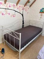 Leuk éénpersoons meisjesbed, Huis en Inrichting, Slaapkamer | Bedden, Ophalen, 90 cm, Eenpersoons, Wit