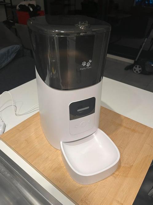 Pretty Paws PP005 Wifi Voerautomaat, Dieren en Toebehoren, Kattenvoerbakken en Drinkbakken, Zo goed als nieuw, Automatisch, Ophalen