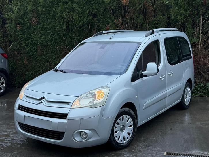 Citroen berlingo 2011 1.6 diesel 2600€ zo meenemen, Auto's, Citroën, Bedrijf, Te koop, Berlingo, Diesel, 5 deurs, Handgeschakeld