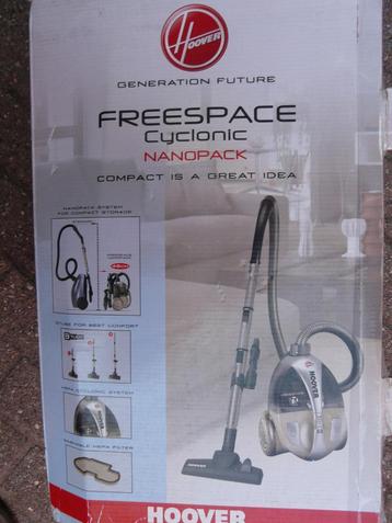 Hoover stofzuiger , zonder stofzak, freespace cyclonic 1800W beschikbaar voor biedingen