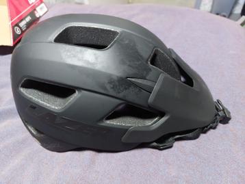 Helm MTB beschikbaar voor biedingen