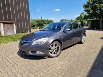 Opel Insignia 2.0 cdti van 2010, goede staat beschikbaar voor biedingen