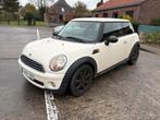 Mini one 1400 cc benzine met airco 114000 km, Auto's, Mini, Zwart, 4 cilinders, Wit, Bedrijf