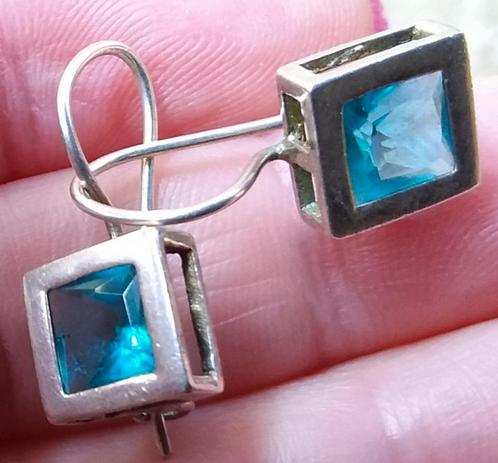 Mooi oude Oorbellen., Handtassen en Accessoires, Oorbellen, Verzenden