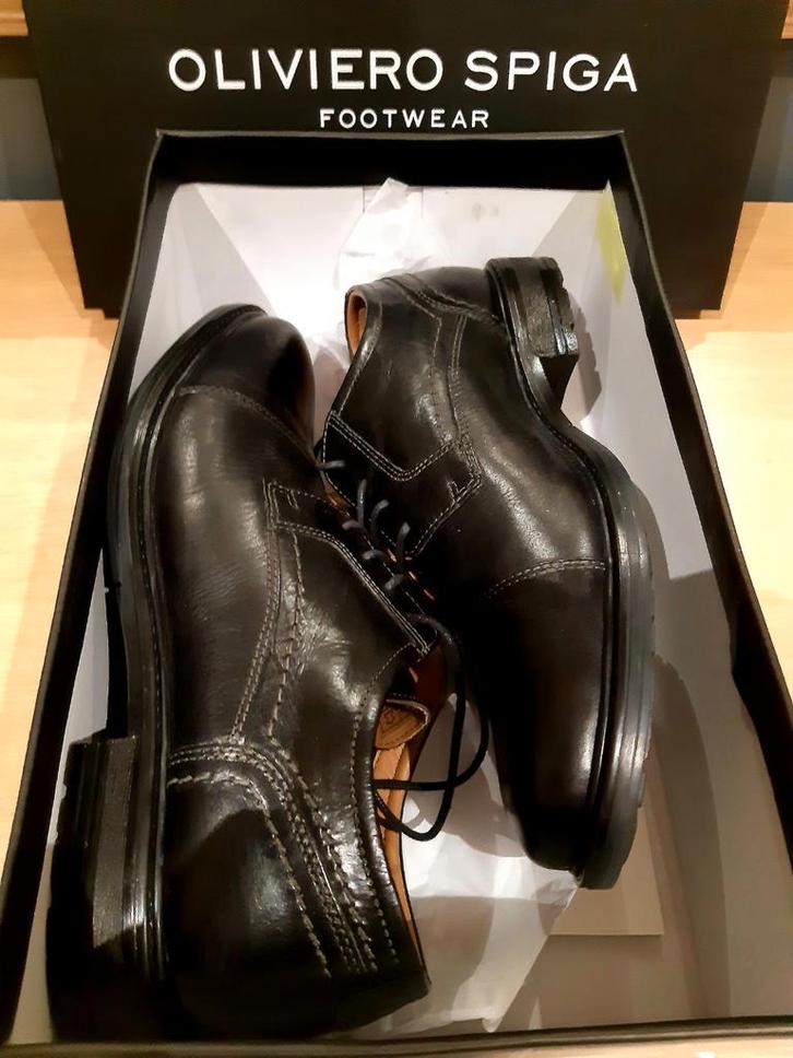 Gloednieuwe schoenen, nooit gebruikt, maat 43, Kleding | Heren, Schoenen, Zo goed als nieuw, Sandalen, Ophalen of Verzenden