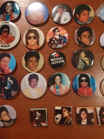 Collection de boutons vintage MICHAEL JACKSON (55 pièces)