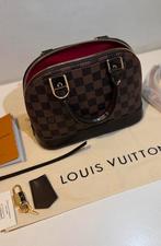 Louis vuitton tas, Handtassen en Accessoires, Tassen | Damestassen, Ophalen of Verzenden, Nieuw