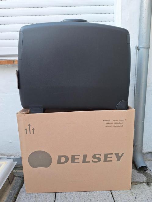 Valies / reiskoffer **NIEUW**, Handtassen en Accessoires, Koffers, Ophalen of Verzenden