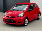 Toyota aygo//80,000km//gekeurd voor verkoop//2010bouwjaar, Auto's, Voorwielaandrijving, 4 zetels, 50 kW, Zwart
