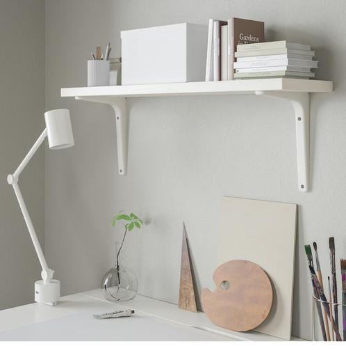 Witte Wandplank bergshult IKEA met console, Huis en Inrichting, Woonaccessoires | Wandplanken en Boekenplanken, Zo goed als nieuw