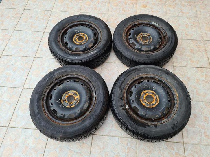 Kit hiver complet KLEBER - 175/70/R14 - VW Polo - PRIX: 120€, Auto-onderdelen, Banden en Velgen, Banden en Velgen, Winterbanden
