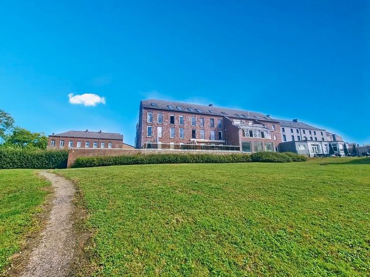 Appartement lumineux de 90 m² avec jardin commun, Immo, Huizen en Appartementen te koop, Provincie Henegouwen, Appartement, E