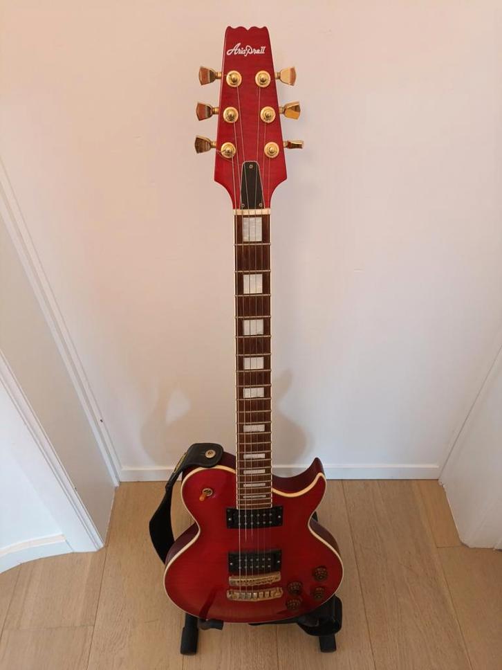 Aria Pro II PE850, Musique & Instruments, Instruments à corde | Guitares | Électriques, Utilisé, Solid body, Autres marques, Enlèvement