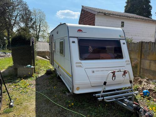 Bürstner Ventana Avantgarde - voortent - vast bed, Caravans en Kamperen, Caravans, Bedrijf, tot en met 4, 500 - 750 kg, Treinzit