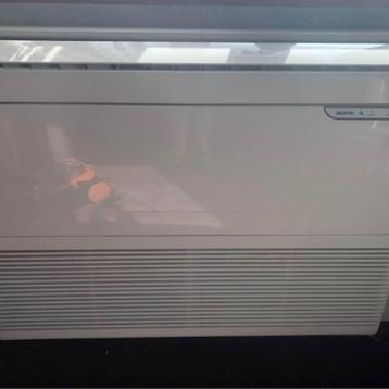 Climatiseur avec groupe exterieur programmable marque Sanyo, Electroménager, 60 à 100 m³, Chauffage, Enlèvement, Utilisé