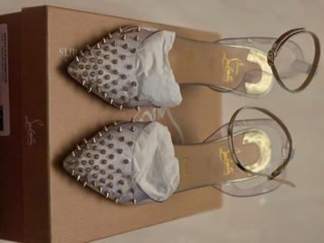 Escarpin louboutin beschikbaar voor biedingen