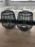 2 identieke windlichten in hout met glazen kaarsenhouder, Huis en Inrichting, Woonaccessoires | Kandelaars en Kaarsen, Ophalen