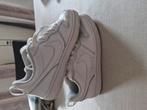 Sneaker Nike meisje, Ophalen, Gedragen