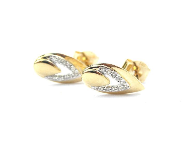 14KT gouden oorstekers met diamantjes, Handtassen en Accessoires, Oorbellen, Zo goed als nieuw, Knopjes of Stekers, Goud, Goud