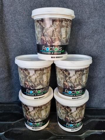Fractalis Colours & Design: Watergedragen Copolymeer Emulsie beschikbaar voor biedingen