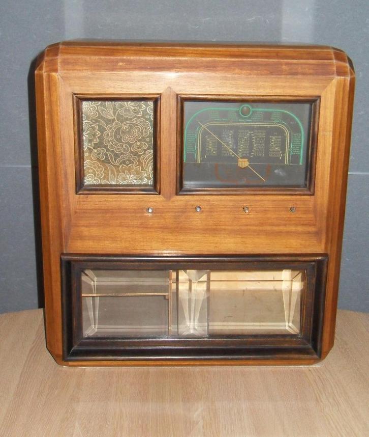 PACIFIC TSF RADIO ancienne De marque PACIFIC Modèle des anné, Antiek en Kunst, Antiek | Tv's en Audio, Ophalen