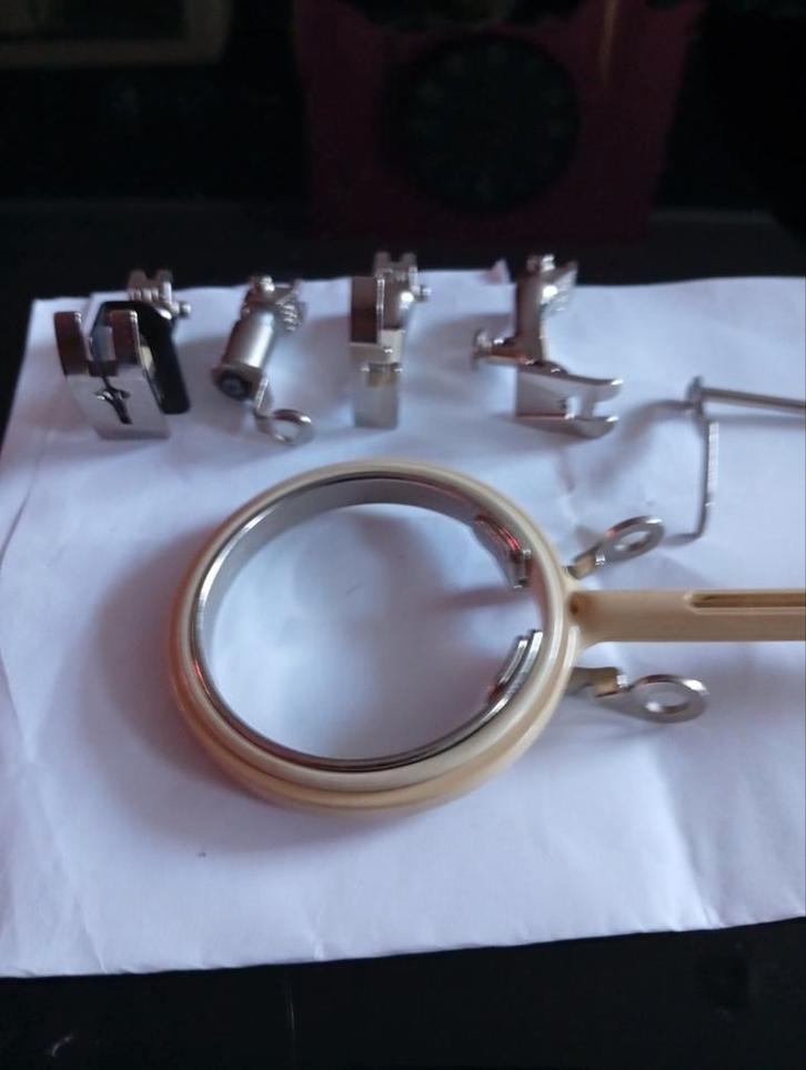 Diverse bernina breekijzers en borduurtrommel, Hobby en Vrije tijd, Naaien en Fournituren