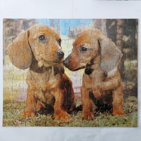 MB puzzel 100 stukken (2 bruine hondjes), Kinderen en Baby's, Speelgoed | Kinderpuzzels, Gebruikt, 4 tot 6 jaar, Meer dan 50 stukjes