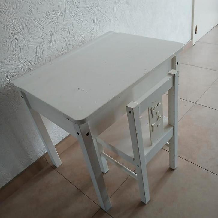 bureau et chaise ikea, Maison & Meubles, Bureaux, Utilisé, Bureau, Enlèvement