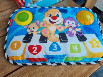 fisher price baby piano beschikbaar voor biedingen