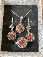 Zilveren setje met carneool, Bijoux, Sacs & Beauté, Boucles d'oreilles, Avec pierre précieuse, Argent, Puces ou Clous, Rouge