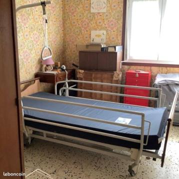 Ziekenhuisbed+matras (levering mogelijk) beschikbaar voor biedingen