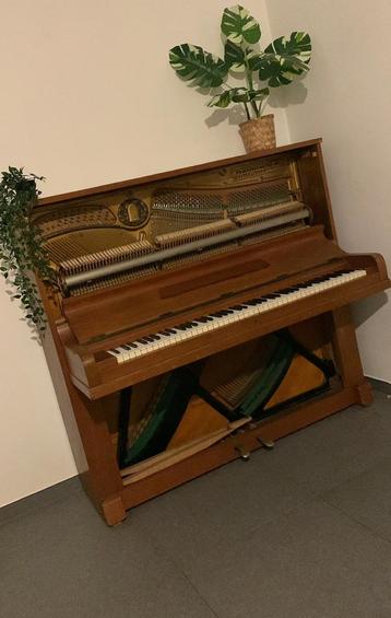 Prachtige antieke Piano uit 1800 te koop goed bespeelbaar 