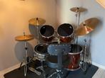 Eerste drumstel Deus + beschermingszakken, Muziek en Instrumenten, Drumstellen en Slagwerk, Ophalen, Gebruikt, Overige merken