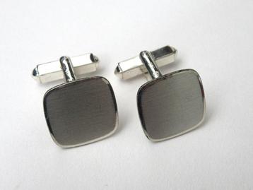 Vintage zilveren 835 manchetknopen.  beschikbaar voor biedingen