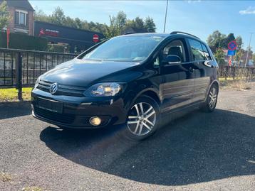 Golf plus6 essence 105 000 km Automatique 