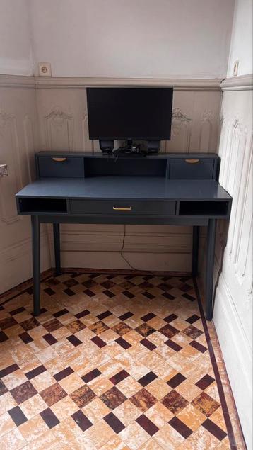 Meuble bureau ou secrétaire beschikbaar voor biedingen